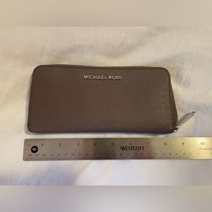 Michael Kors Large Zip Around Wallet